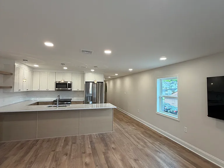 111 S Blakely St #1 — Photo 2