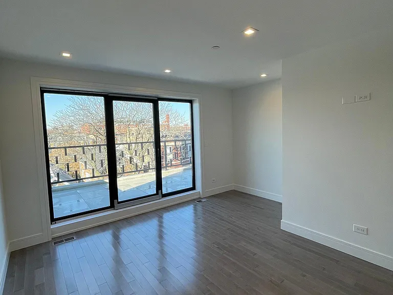 721 N Elizabeth St #3 — Photo 12