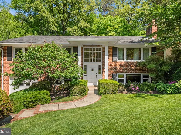 3844 26th St N, Arlington, VA 22207