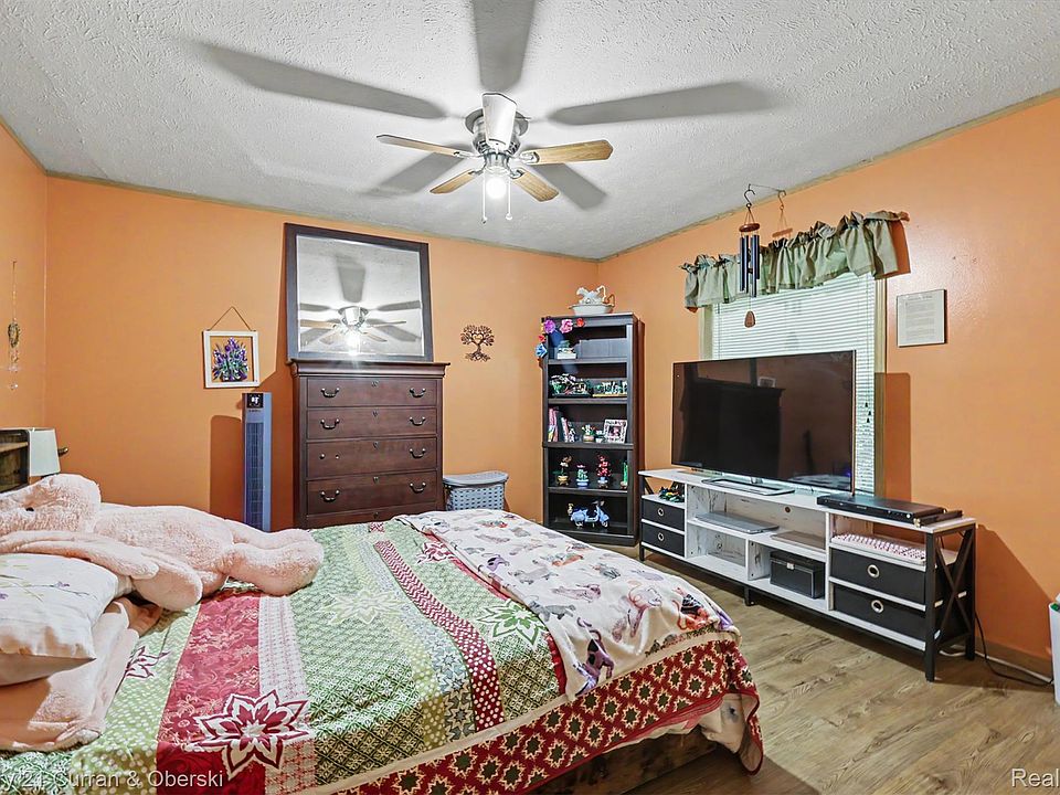 24519 Manchester Dr, photo 22