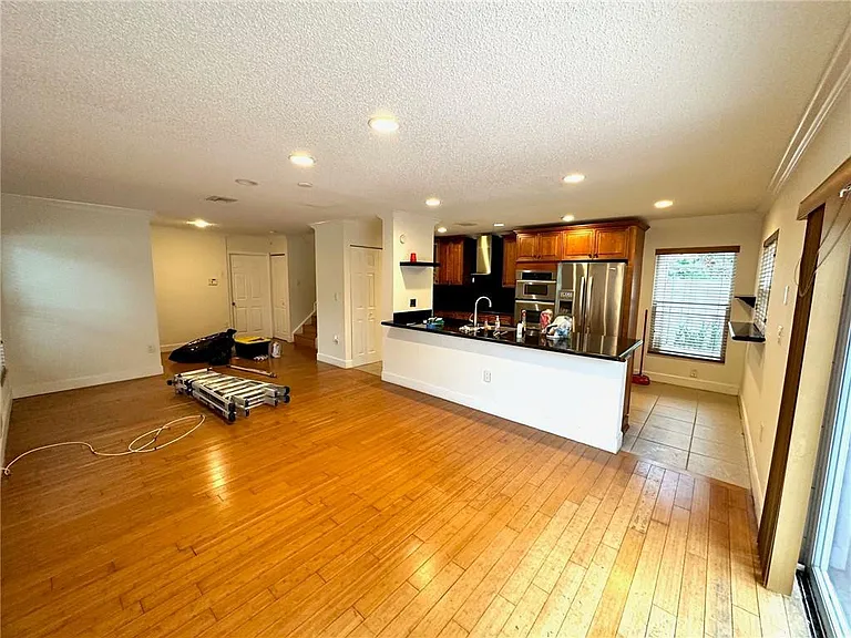 12624 NW 11th Ct — Photo 7