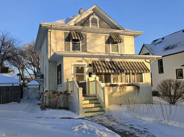 1106 7th St S, Fargo, ND 58103