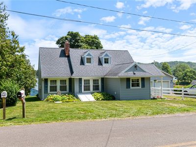 8230 Graves Point Rd, Wolcott, NY, 14590
