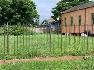 458 Flood St, New Orleans, LA 70117