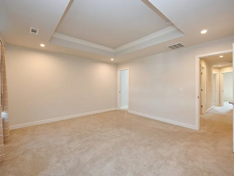 266 Dartmoor Pl — Photo 32