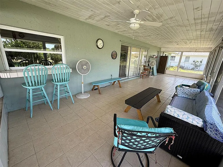 15152 Buswell Ave — Photo 21