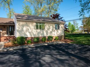 136 Old Mill Rd APT D, High Pt, NC 27265