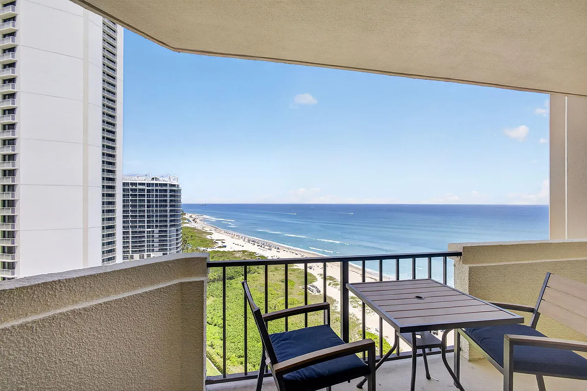 Building Photo - 2800 N Ocean Dr #A-19C