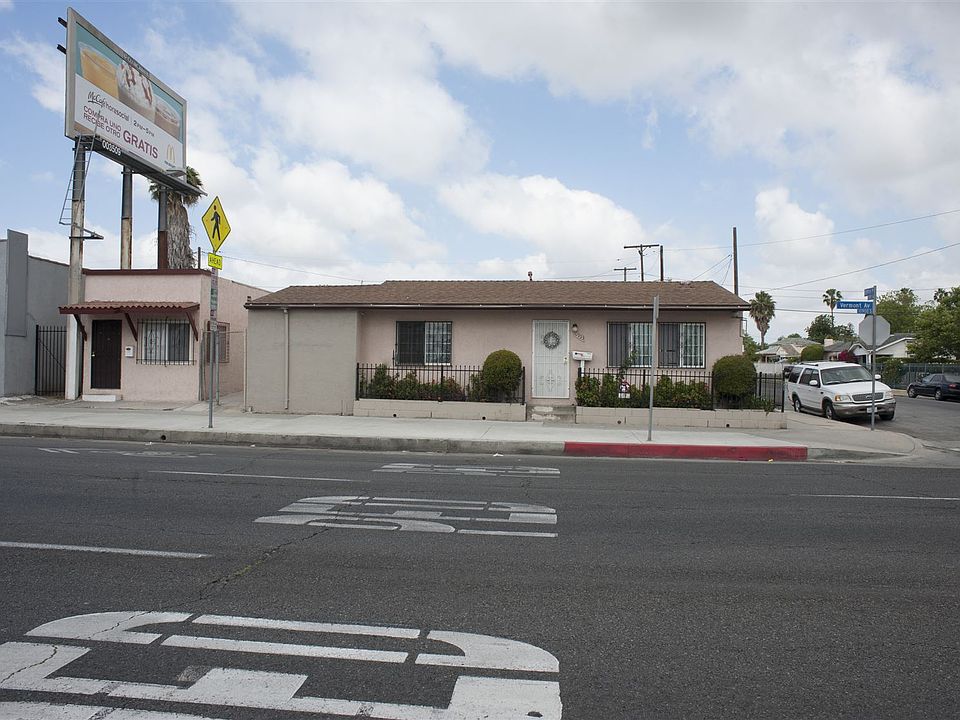 2nd image of 1008 W 109th Pl