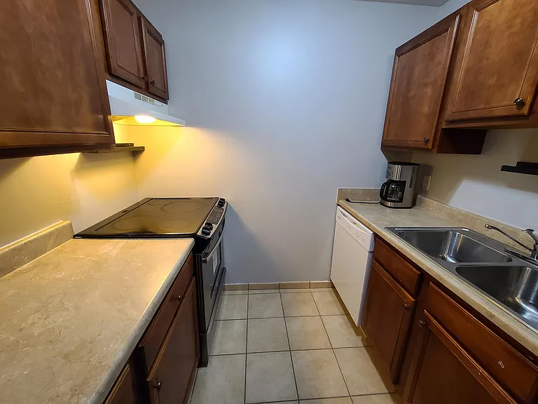 7394 Central St #7 — Photo 6