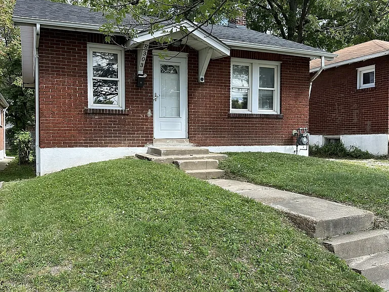 8303 Braddock Dr — Photo 1