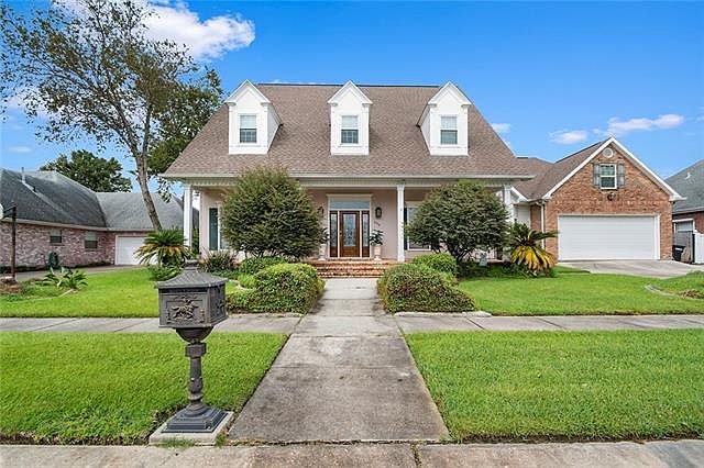1st image of 504 Carmenere Dr