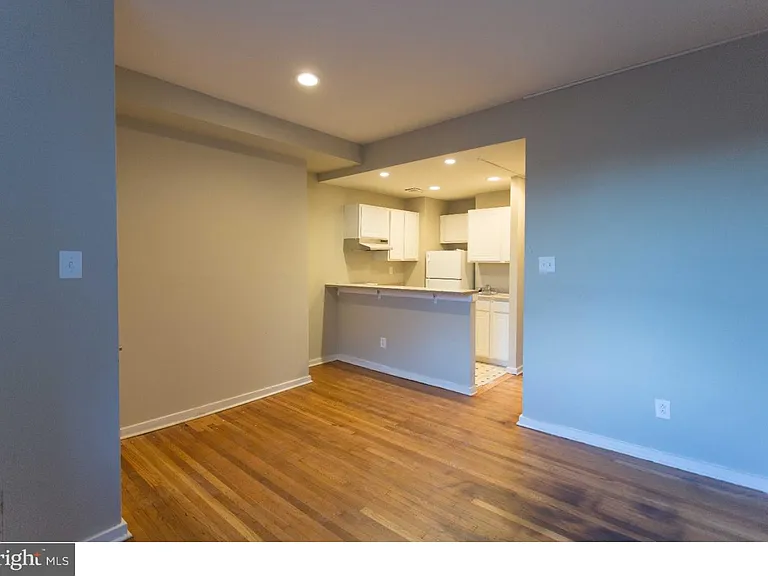 413 S 11th St #3F — Photo 5