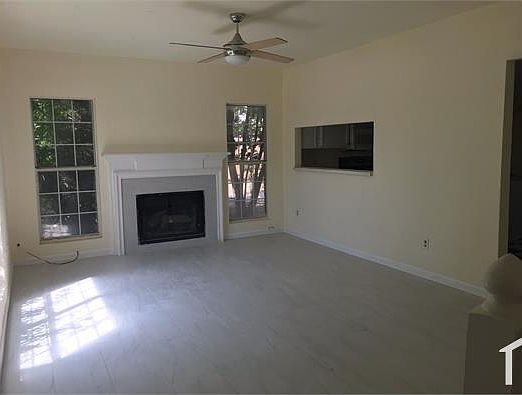 3rd image of 2416 Forestbrook Dr