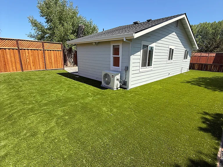1205 Keiser Ave — Photo 3