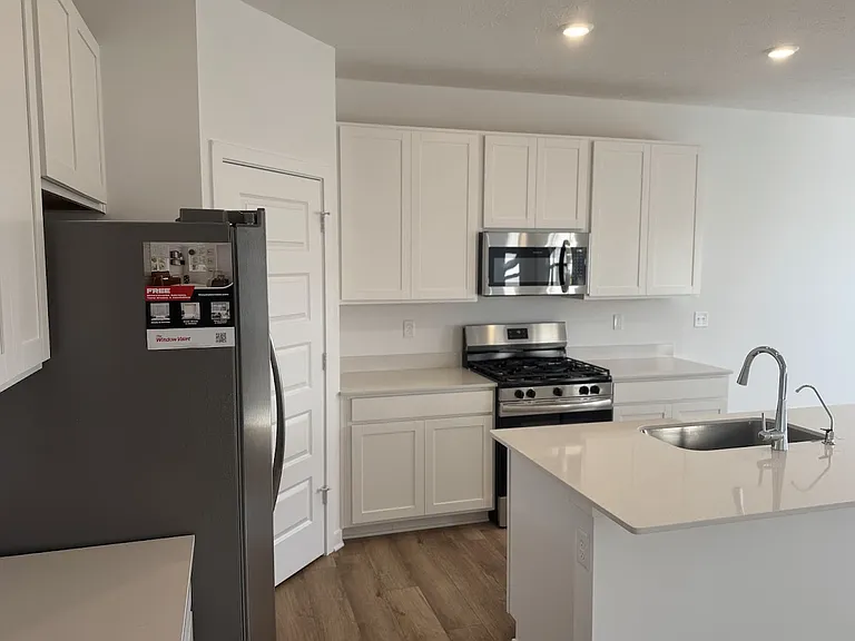 2147 Mildred Rd — Photo 16