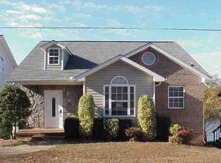 447 Fagan Dr, Inman, SC 29349