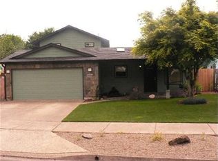 2305 6th St, Springfield, OR 97477