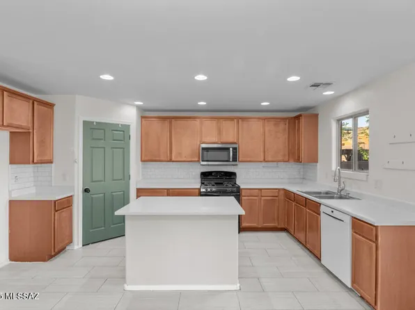 269 S Jaffee Dr, Vail, AZ 85641