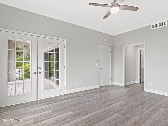 4th image of 2240 SHEPARD Street #202