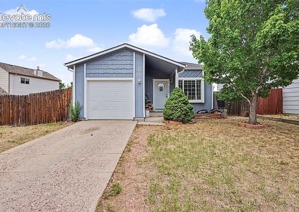 1st image of 4520 Hollyridge Dr