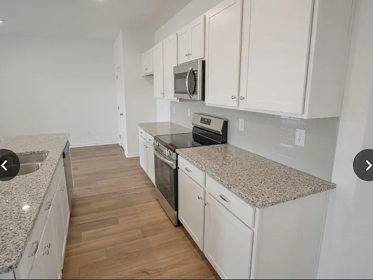 236 Summerlin Dr — Photo 18