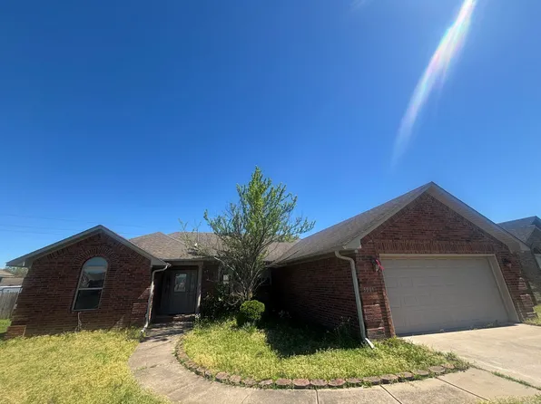 5001 Knights Pl, Jacksonville, AR 72076