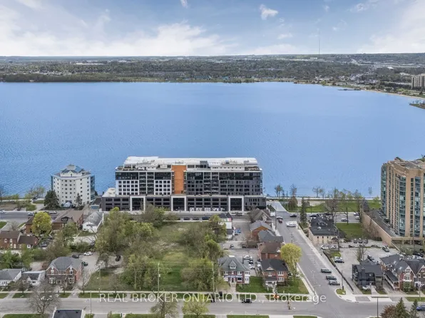 185 Dunlop St E #Penthouse 3, Barrie, ON L4M 0L7