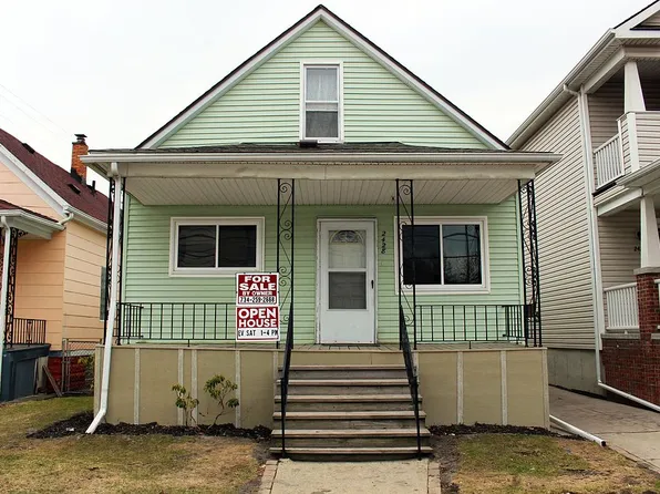 2428 Whalen St, Hamtramck, MI 48212