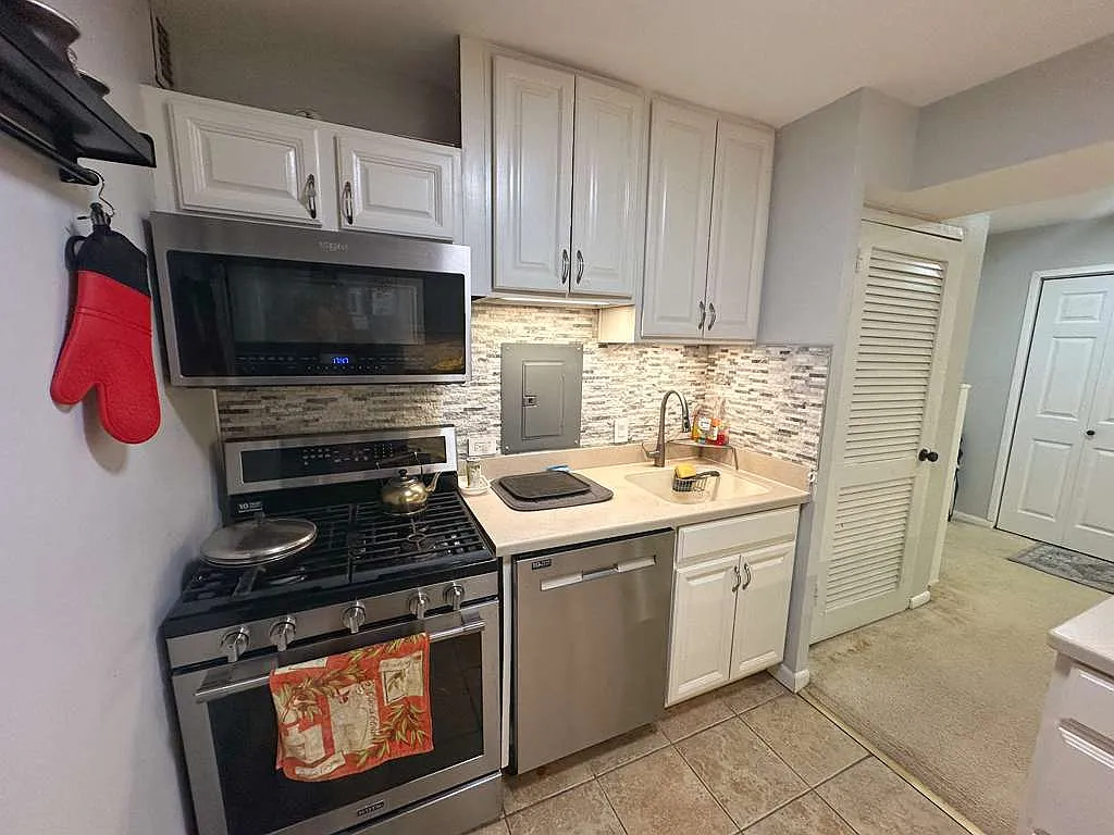 2 bed, 948 sqft, $900 — Photo 4