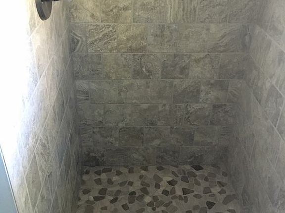 Master, zero entry shower