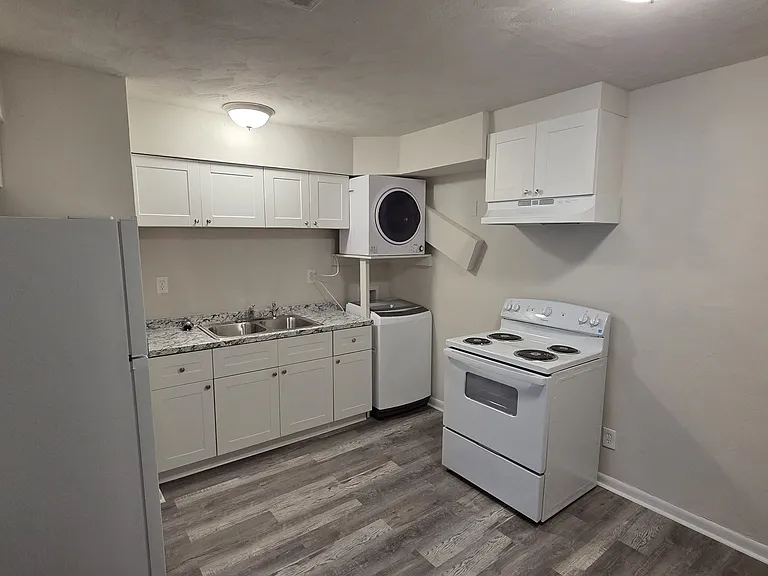 7930 Becket St #17 — Photo 3