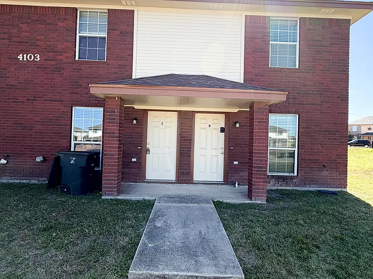 4103 Terri Linn #C — Photo 2