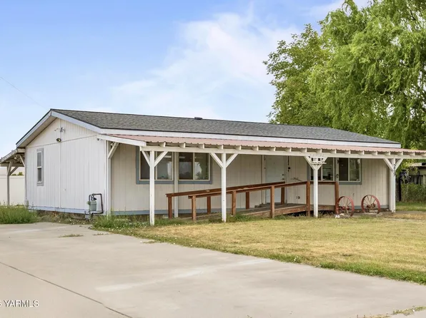 279 Carlsonia Rd, Zillah, WA 98953