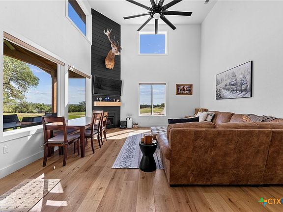 3rd image of 1800 Diamond Ridge Dr