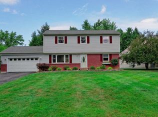 17 Duncan Dr, Latham, NY 12110