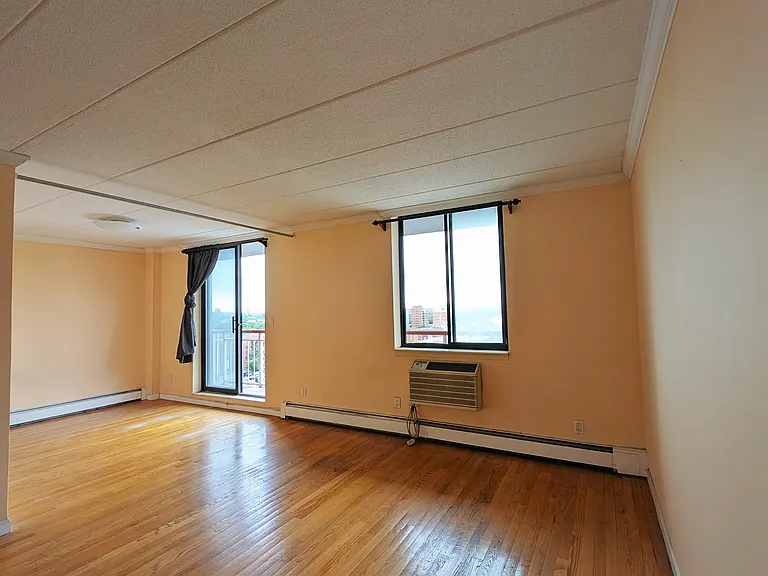 136-17 Maple Ave #12D — Photo 3