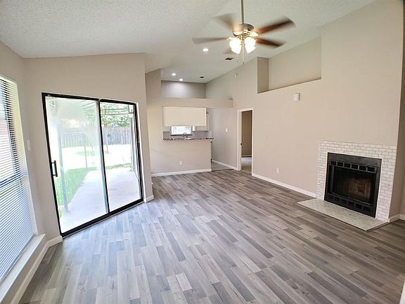5th image of 4739 Poppy Dr E