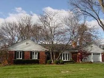824 S Beverly Ln photo 1