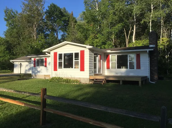 3315 Church St, Conway, MI 49722