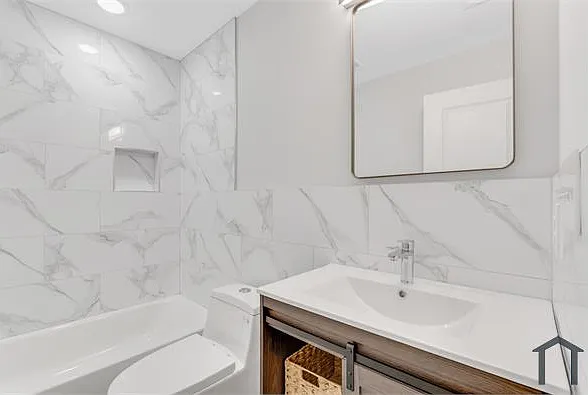3259 N 13th St #1 — Photo 16