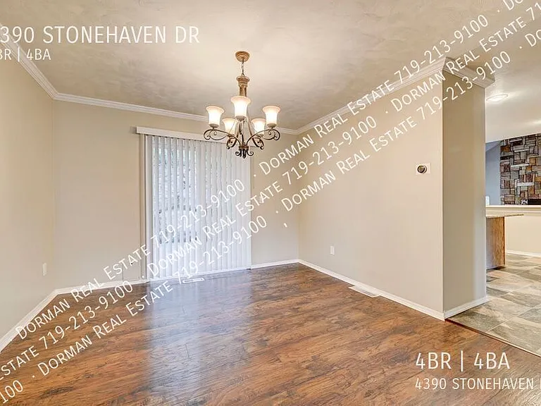 4390 Stonehaven Dr — Photo 7