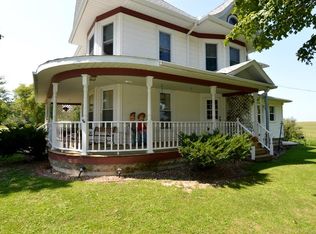 4214 N Alburnett Rd, Alburnett, IA 52202