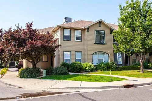 2485 Fountainhead Blvd #F-9 Photo 1