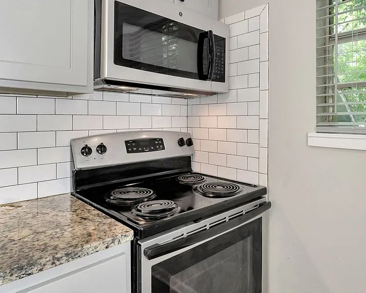 The Lennox — Photo 29