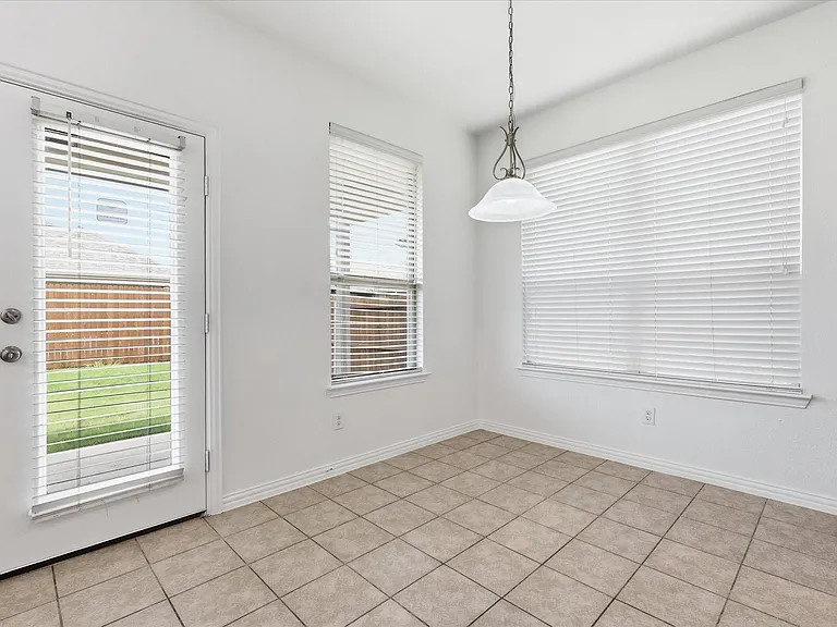 808 Bird Creek Dr — Photo 31