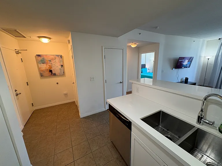 530 K St #711 — Photo 11