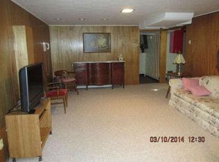 1613 S 11th St, Manitowoc, WI 54220