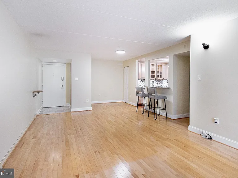 6300 Stevenson Ave #912 — Photo 4