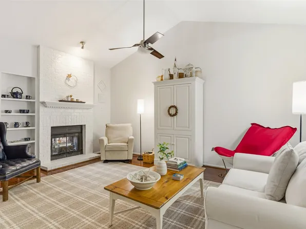 12660 Hillcrest Rd APT 3205, Dallas, TX 75230